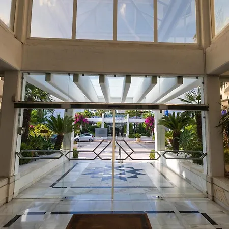 Beachfront Luxury Appartment, Playas Del Duque, Puerto Banus, *