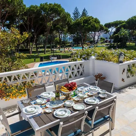 Apartment Beachfront Luxury Appartment, Playas Del Duque, Puerto Banus, *